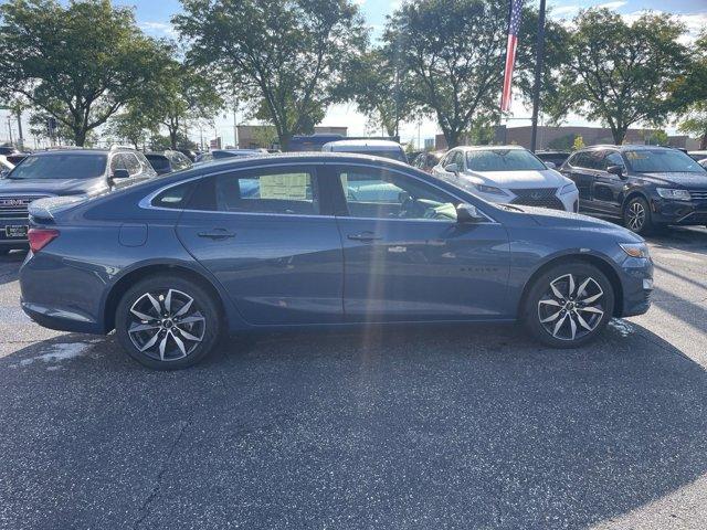 new 2025 Chevrolet Malibu car, priced at $27,101