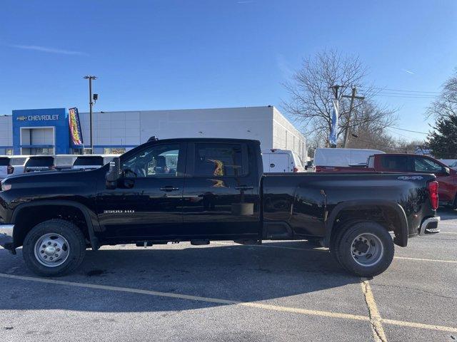 new 2025 Chevrolet Silverado 3500 car, priced at $72,526