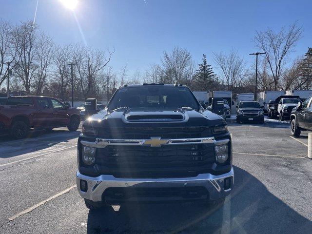 new 2025 Chevrolet Silverado 3500 car, priced at $72,526