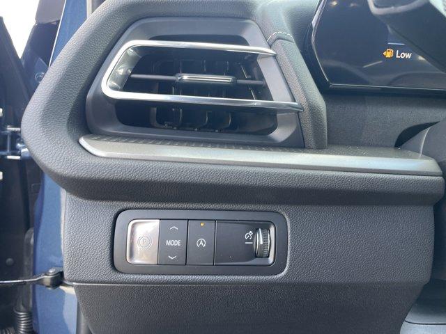 new 2026 Chevrolet Traverse car, priced at $43,195
