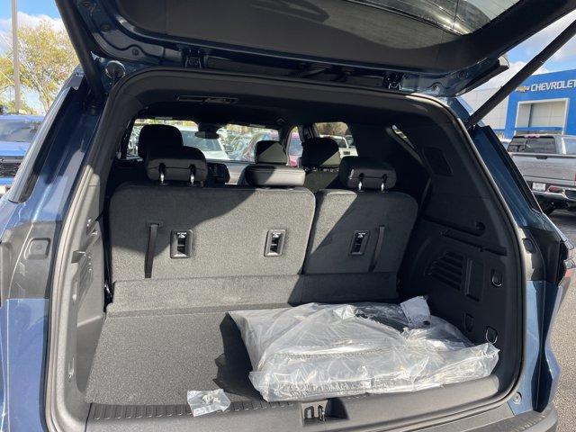 new 2026 Chevrolet Traverse car, priced at $43,195