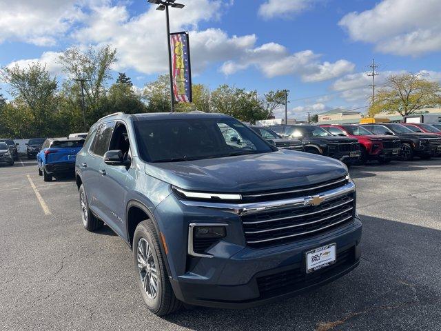 new 2026 Chevrolet Traverse car, priced at $43,195