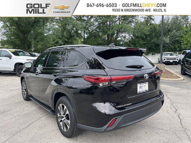 used 2022 Toyota Highlander car, priced at $39,551