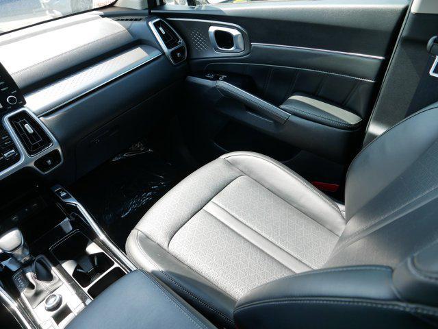 used 2022 Kia Sorento car, priced at $31,998