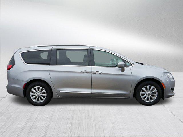 used 2019 Chrysler Pacifica car, priced at $15,298