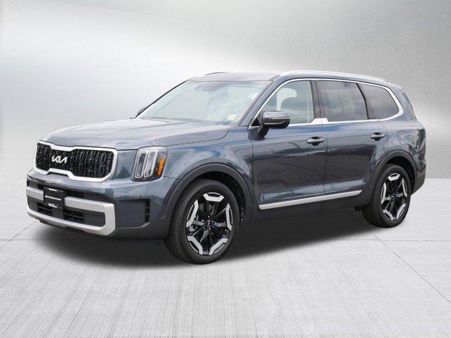 used 2024 Kia Telluride car, priced at $41,398