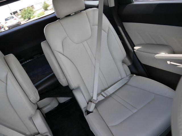 used 2022 Kia Sorento car, priced at $30,798