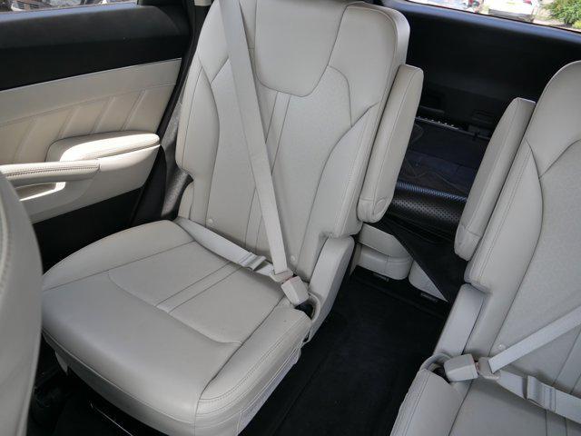 used 2022 Kia Sorento car, priced at $30,798