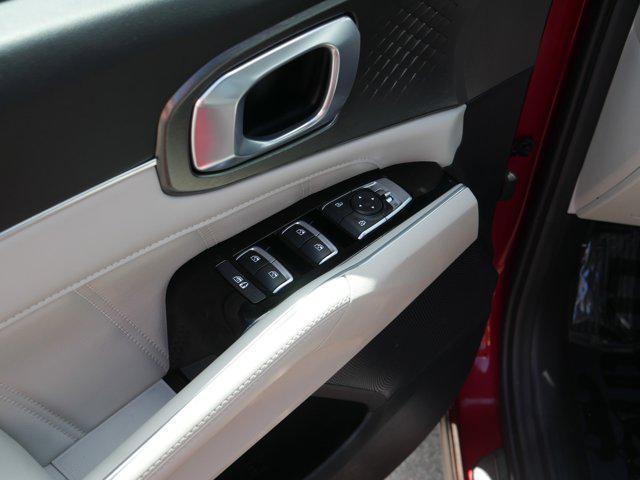 used 2022 Kia Sorento car, priced at $30,798
