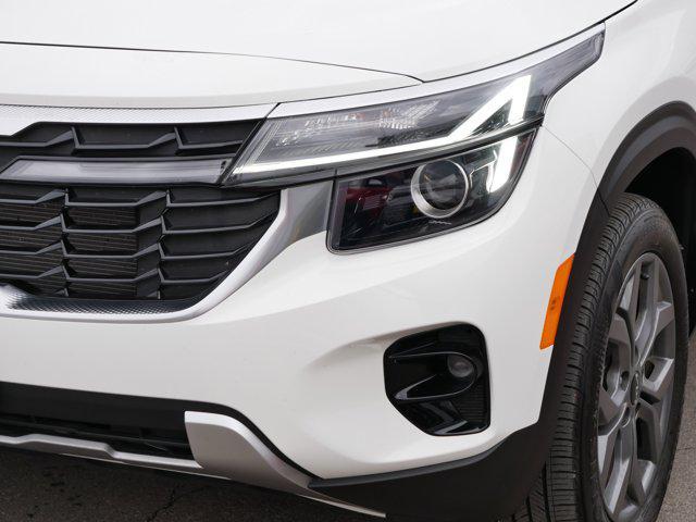 used 2024 Kia Seltos car, priced at $23,154