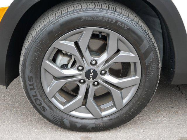 used 2024 Kia Seltos car, priced at $23,154