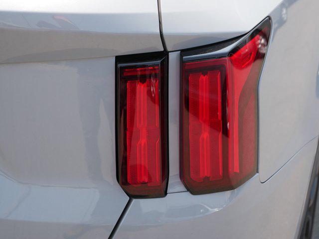 used 2022 Kia Sorento car, priced at $32,998