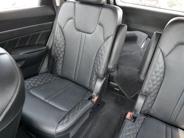 used 2022 Kia Sorento car, priced at $33,198