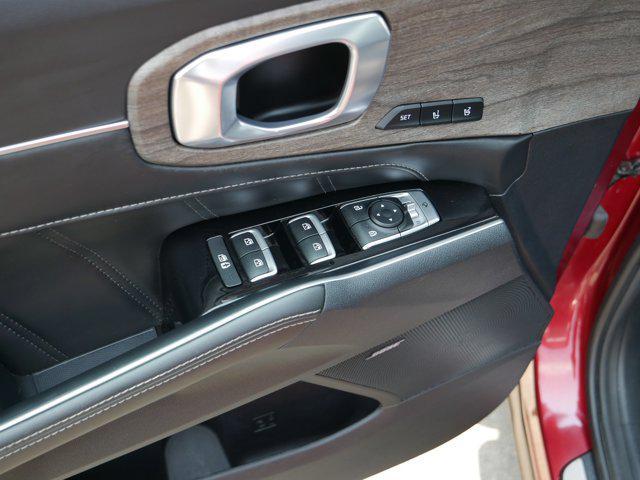 used 2022 Kia Sorento car, priced at $33,198