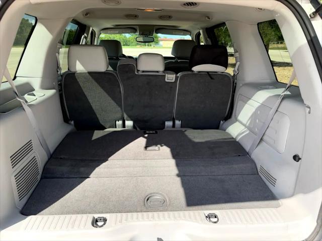 used 2005 Lincoln Aviator car, priced at $10,800