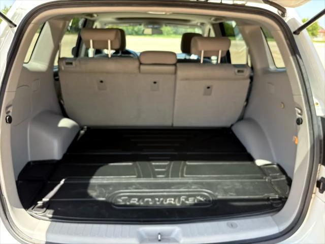used 2007 Hyundai Santa Fe car, priced at $9,850