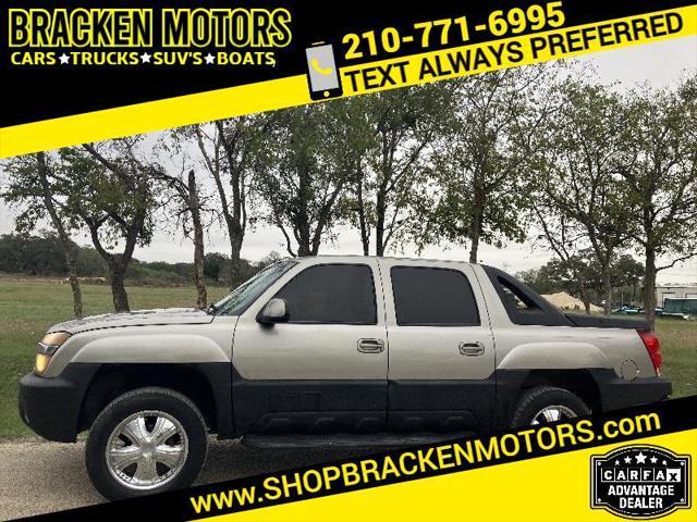 used 2002 Chevrolet Avalanche car, priced at $9,000