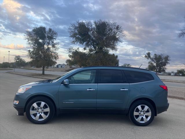 used 2009 Chevrolet Traverse car, priced at $11,895