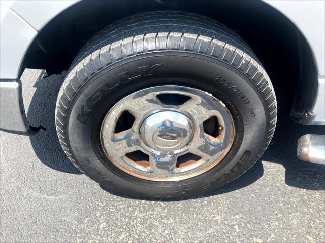 used 2006 Ford F-150 car, priced at $13,900