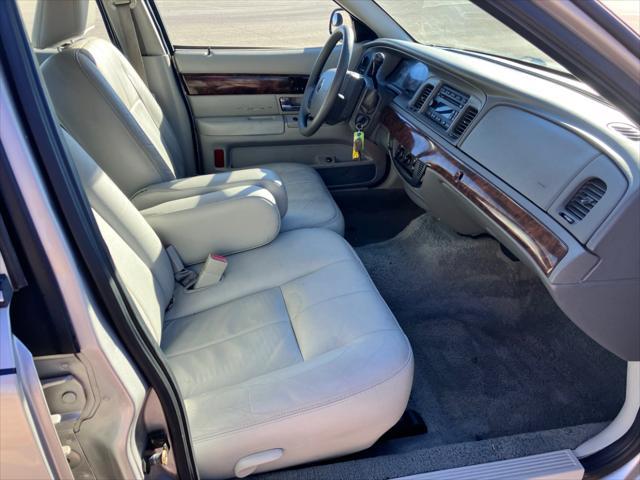 used 2005 Mercury Grand Marquis car, priced at $9,800