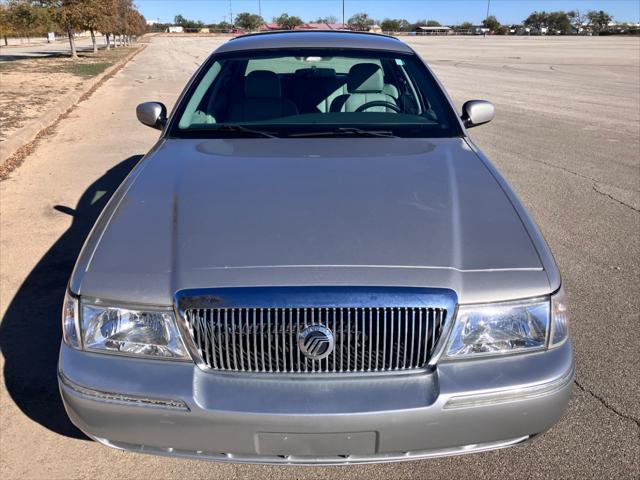 used 2005 Mercury Grand Marquis car, priced at $9,800