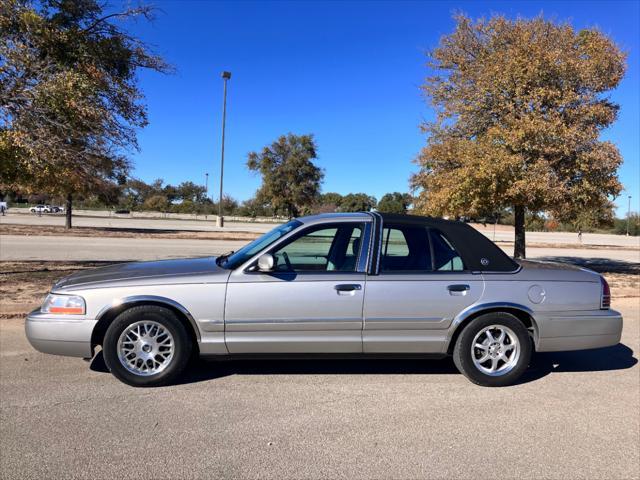 used 2005 Mercury Grand Marquis car, priced at $9,800