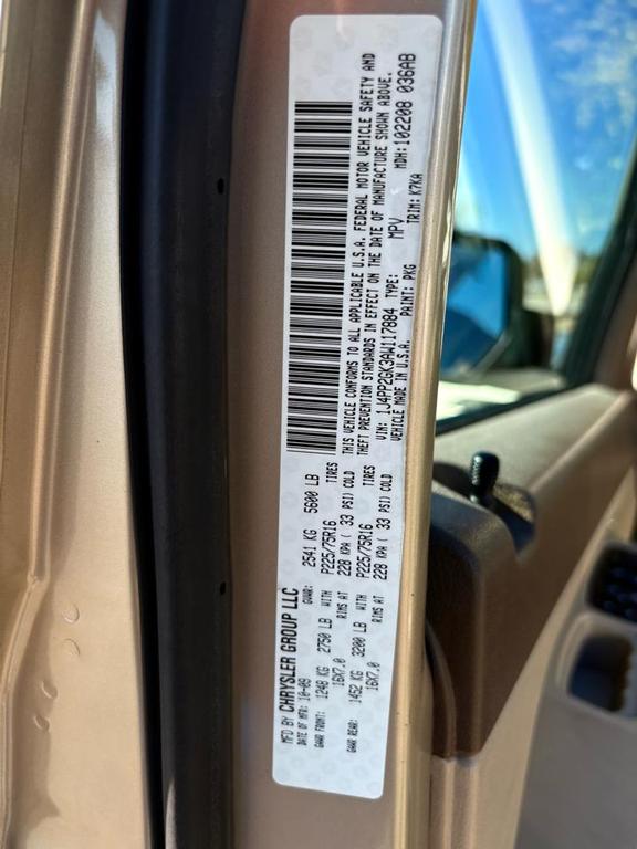 used 2010 Jeep Liberty car, priced at $11,900