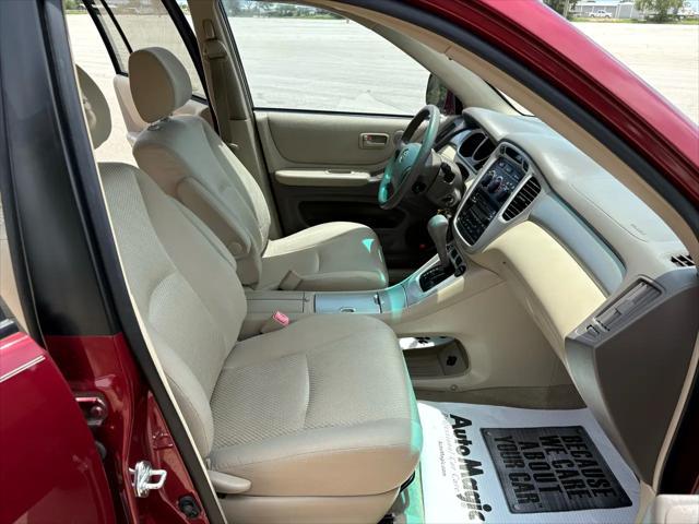 used 2004 Toyota Highlander car, priced at $13,500