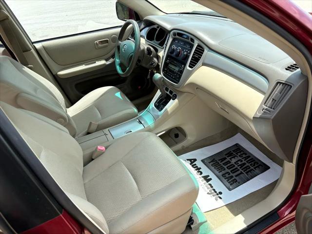 used 2004 Toyota Highlander car, priced at $13,500