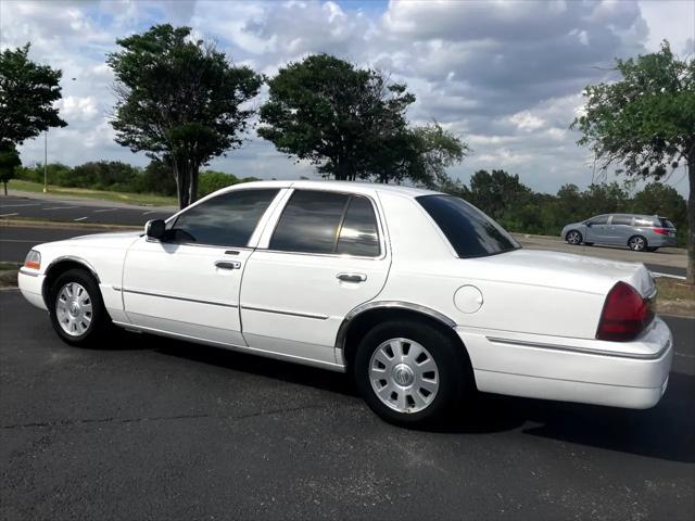 used 2005 Mercury Grand Marquis car, priced at $11,800