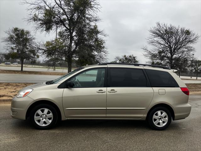 used 2005 Toyota Sienna car, priced at $11,000