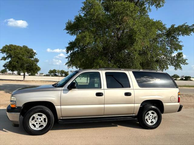 used 2006 Chevrolet Suburban car, priced at $11,900