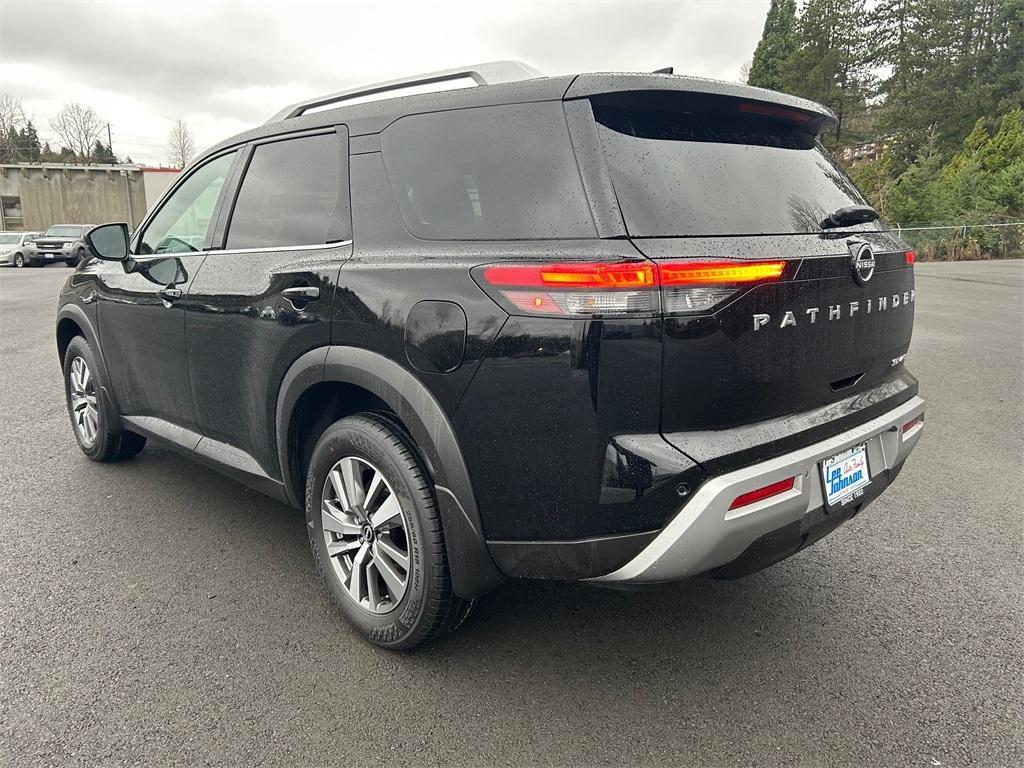 used 2022 Nissan Pathfinder car, priced at $33,533