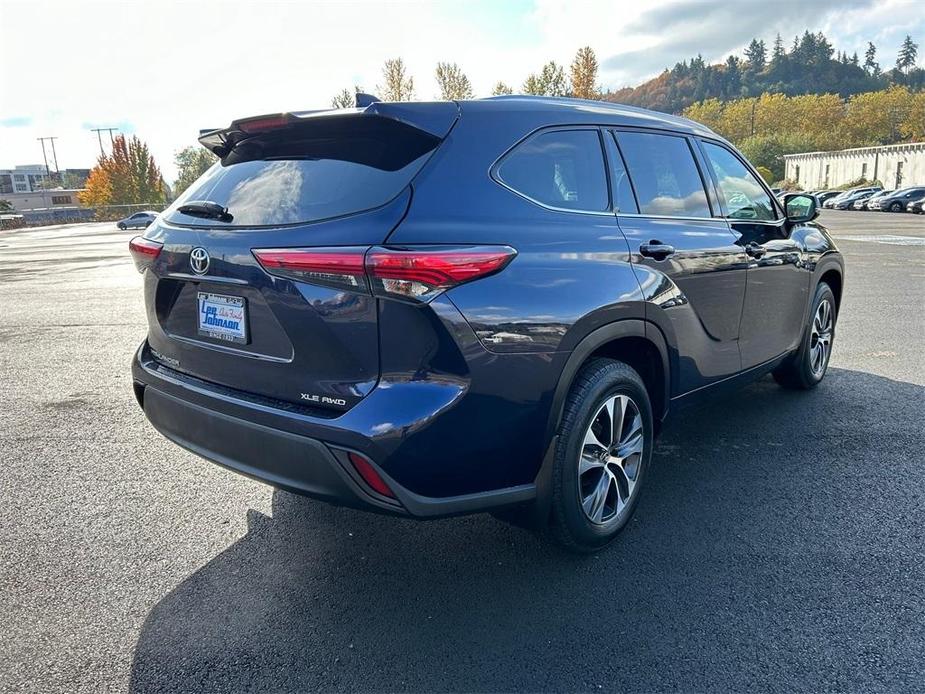 used 2021 Toyota Highlander car, priced at $34,995