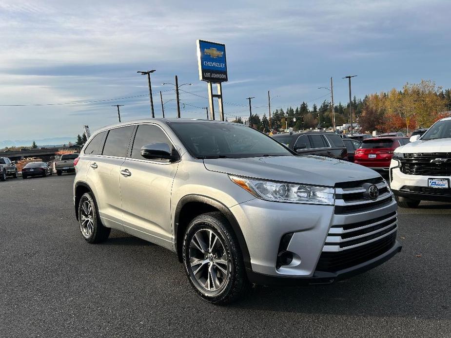 used 2018 Toyota Highlander car, priced at $24,799