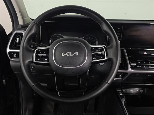 used 2022 Kia Sorento Hybrid car, priced at $29,996