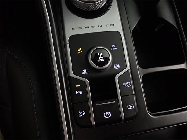 used 2022 Kia Sorento Hybrid car, priced at $29,996