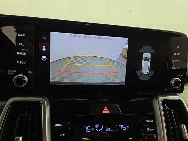 used 2022 Kia Sorento Hybrid car, priced at $29,996
