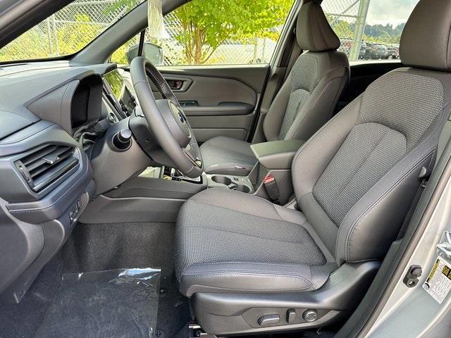 new 2025 Subaru Forester car, priced at $33,050