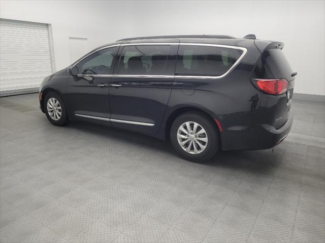 used 2017 Chrysler Pacifica car, priced at $16,895