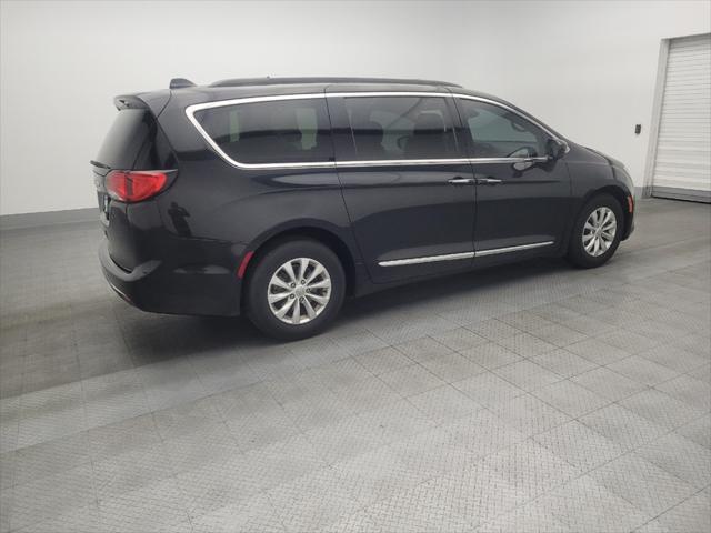 used 2017 Chrysler Pacifica car, priced at $16,895