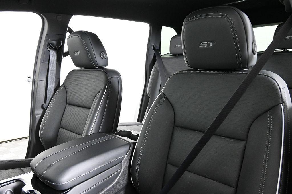 new 2025 Buick Enclave car, priced at $48,870