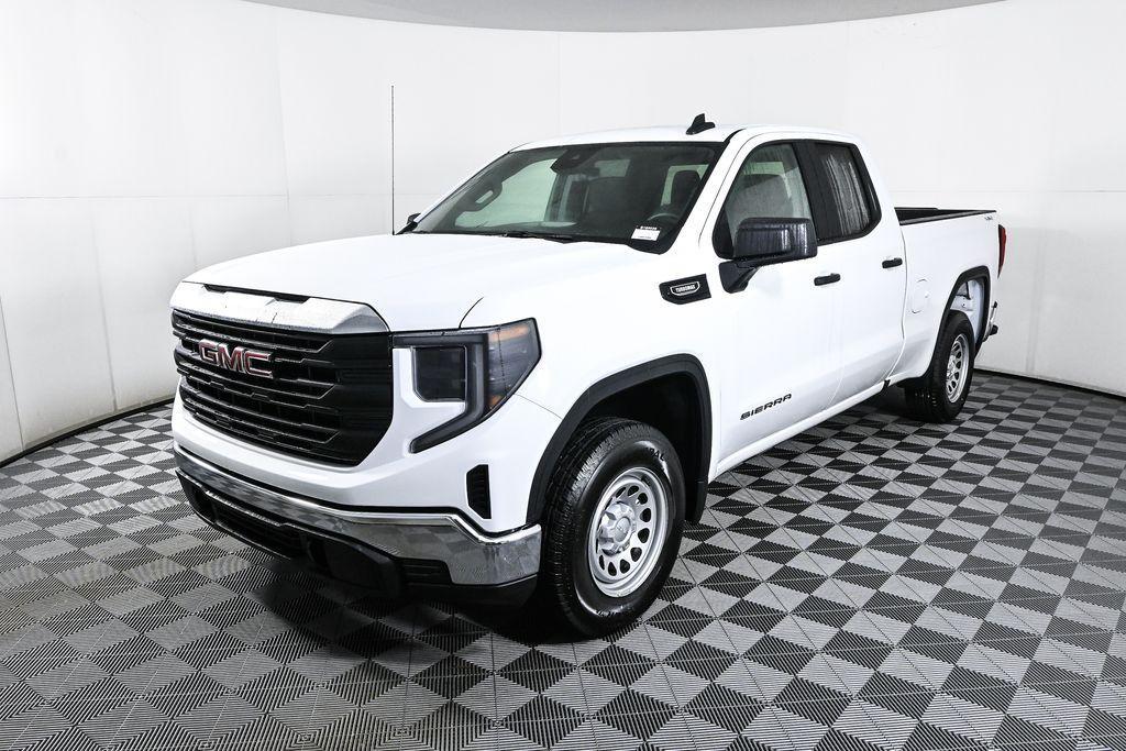 new 2025 GMC Sierra 1500 car, priced at $45,280