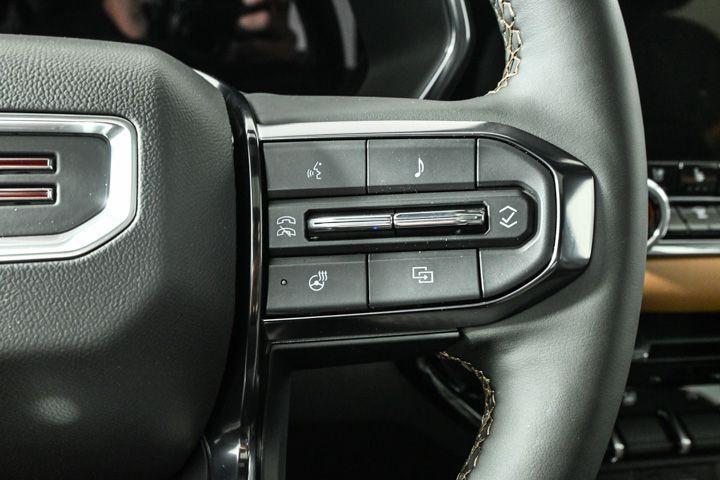 new 2025 GMC Canyon car, priced at $55,150