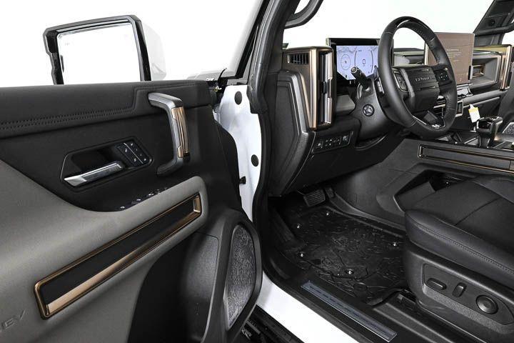 new 2025 GMC HUMMER EV Pickup car, priced at $108,940