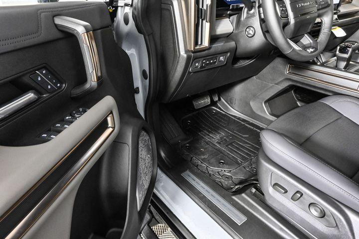 new 2025 GMC HUMMER EV SUV car, priced at $102,915