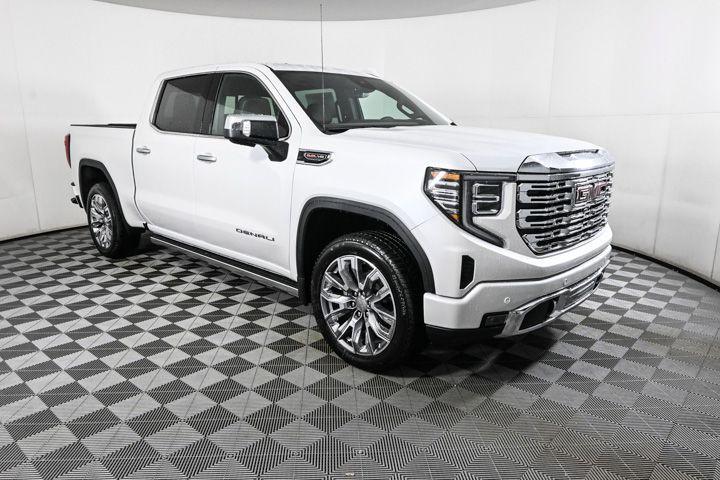 new 2025 GMC Sierra 1500 car, priced at $70,915