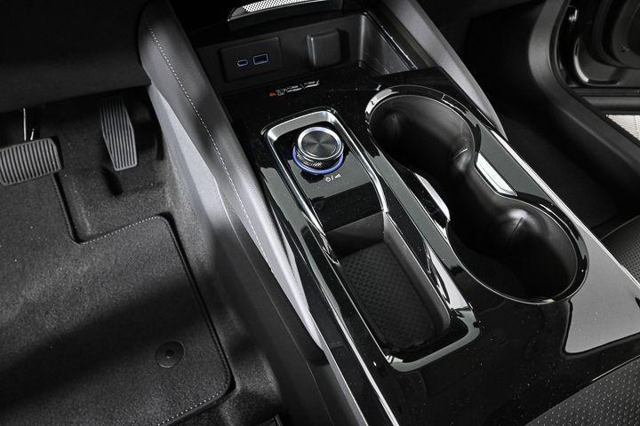 new 2025 Buick Envision car, priced at $38,758