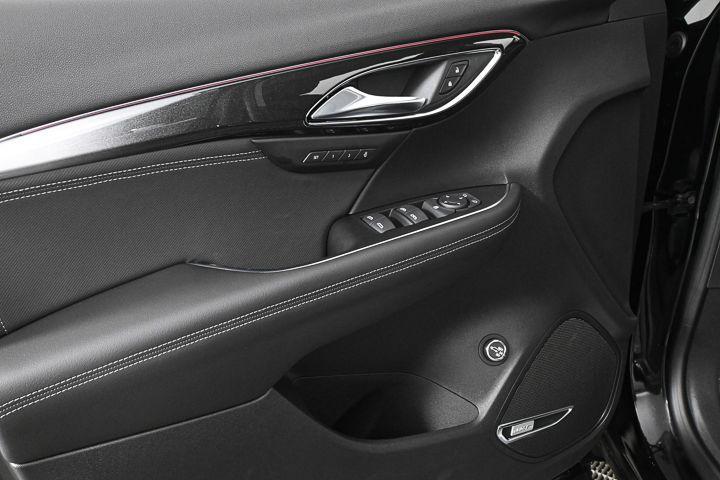 new 2025 Buick Envision car, priced at $38,758