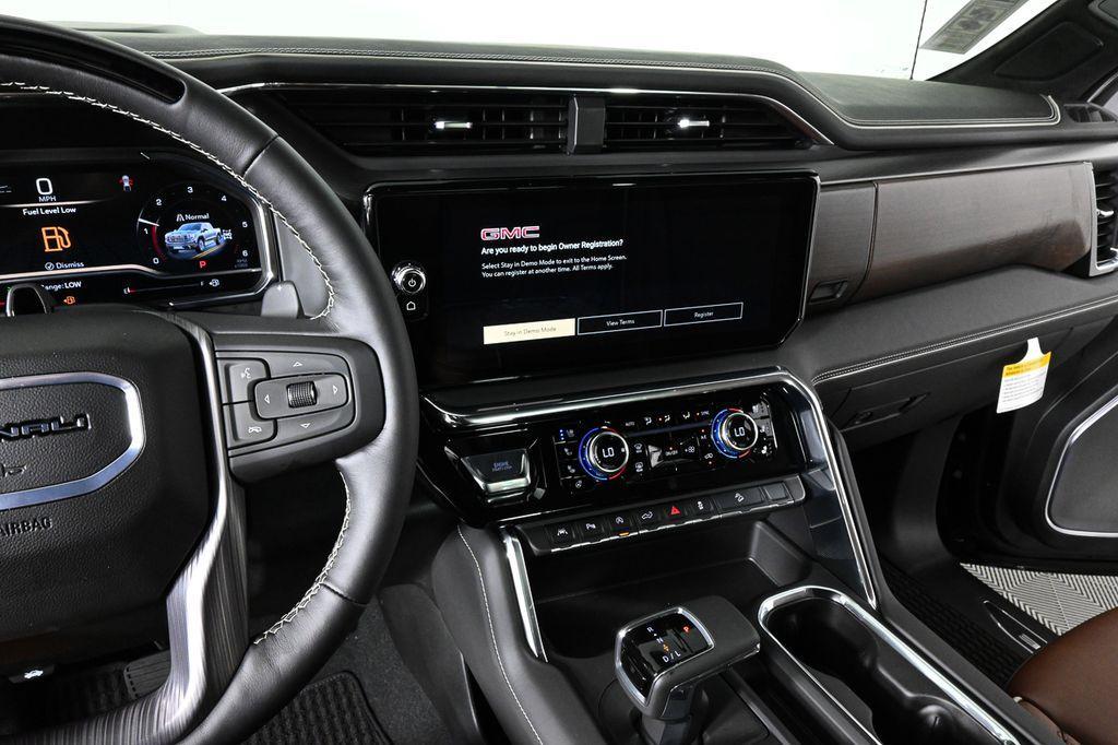 new 2025 GMC Sierra 1500 car, priced at $77,884